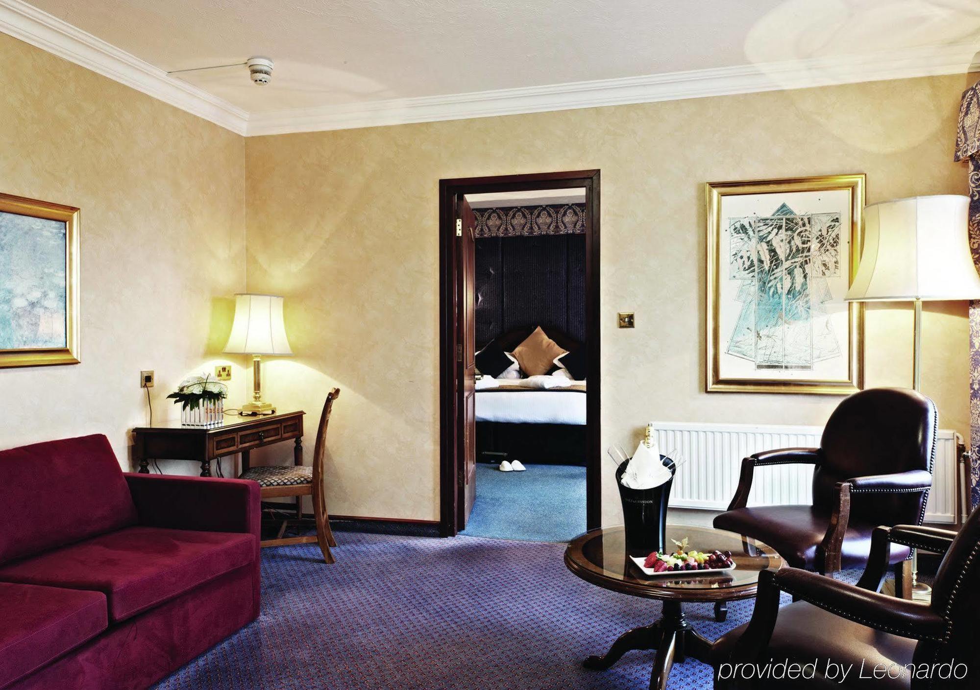 Copthorne Effingham Gatwick Hotel Szoba fotó